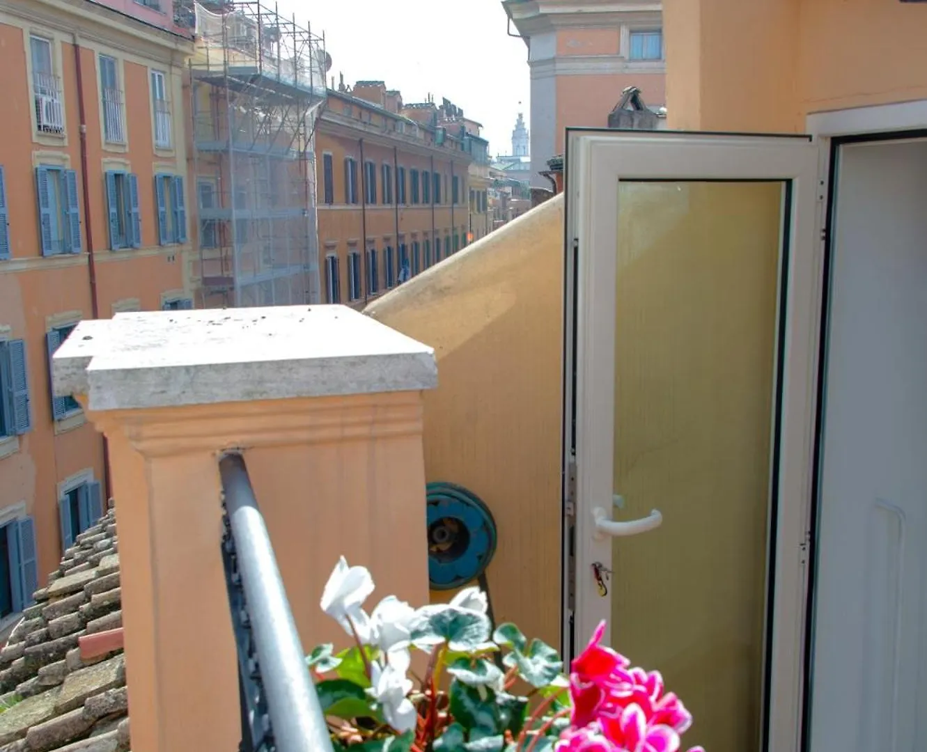 Saint Louis Penthouse, Cozy Little Apartment Next To Pantheon Rome 0*,  Italy
